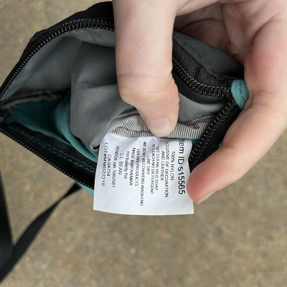 LL Bean Mountain Classic Crossbody Bag Water Resistant 2 Pocket Pouch Multicolor - Picture 11 of 13